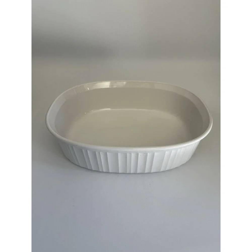 Corning Ware French White Oval Stoneware Casserole F-2-B, 2.5 Quart